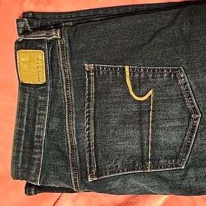 American eagle boyfriend jeans
